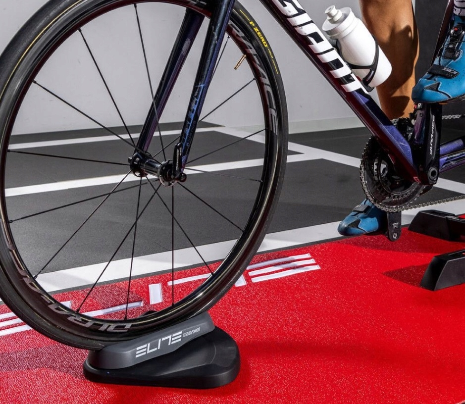 Bezprzewodowe połączenie z Zwift – Nowoczesna technologia w Twoim treningu