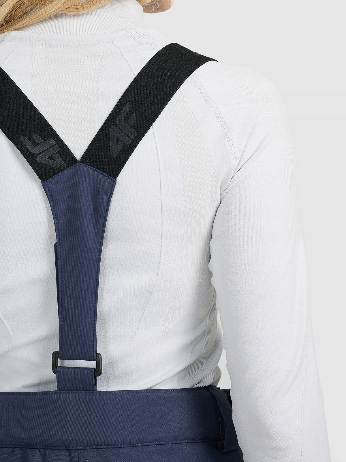 Odpinane szelki i regulacja pasa – Idealne dopasowanie do sylwetki