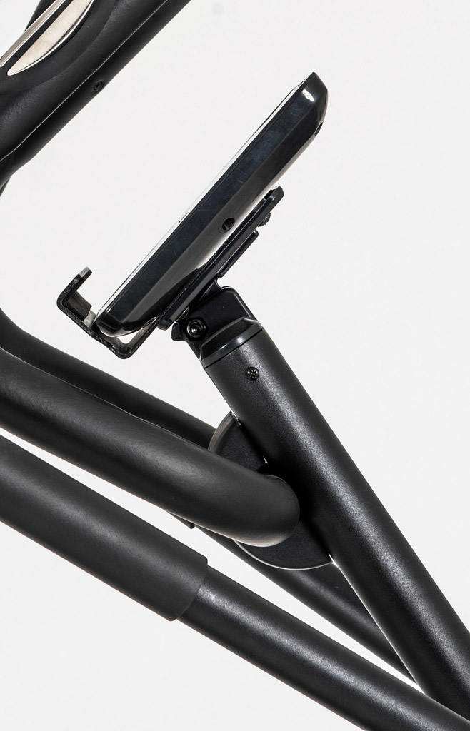 System oporu magnetycznego – 32-stopniowa regulacja dla intensywnych treningów