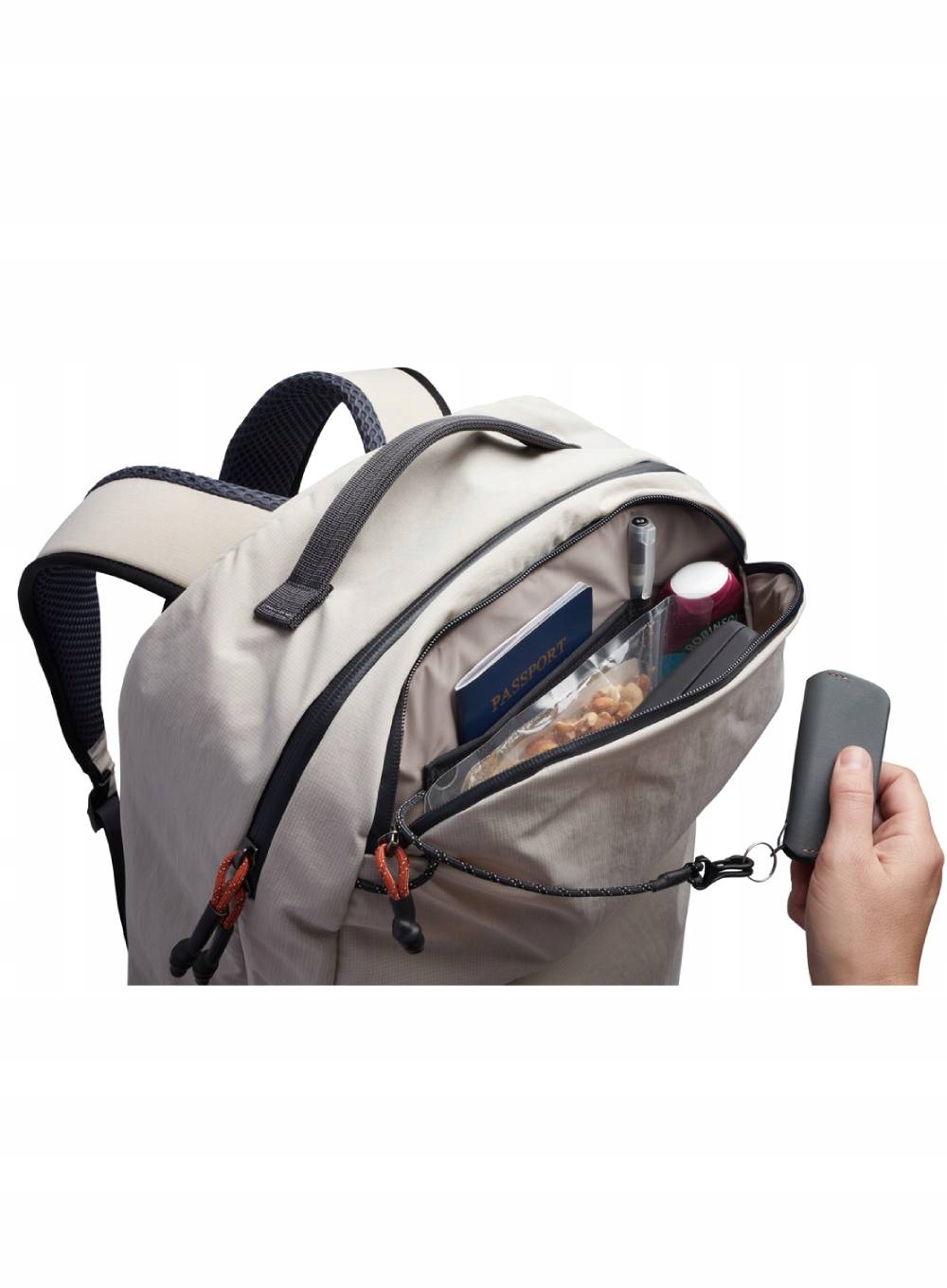 Dyskretna tylna kieszeń na laptopa 16 cali