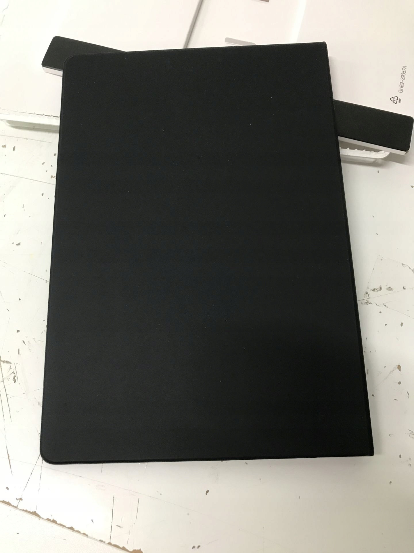 Technologia łączenia POGO-Pin – Szybkie i wygodne podłączenie do tabletu