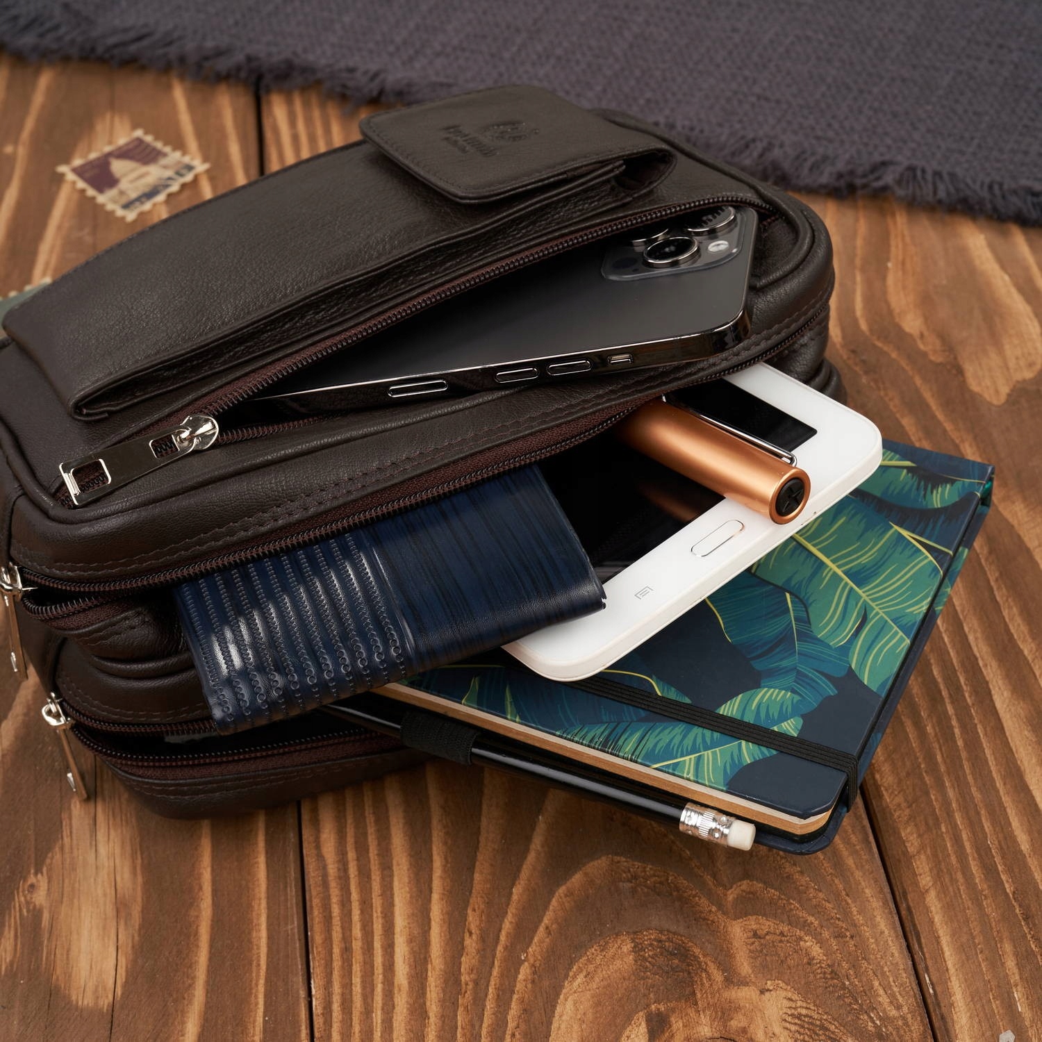 Przestronność i organizacja – Dwie komory i dodatkowe kieszenie