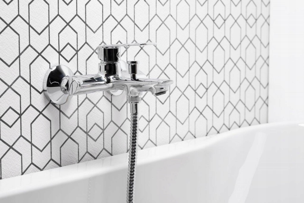 Nowoczesny design z trójkątnymi elementami