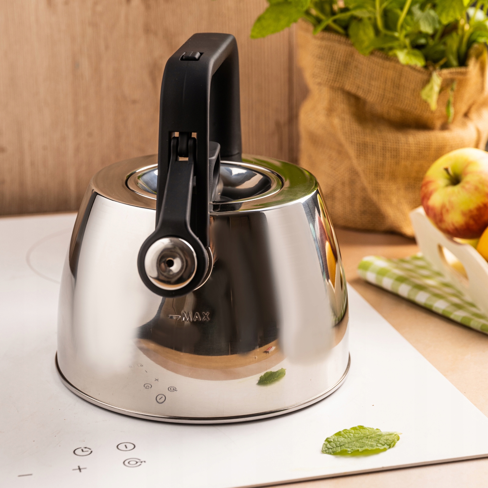 Czajnik stalowy z gwizdkiem 2,5L Klausberg KB-7914 – Elegancja i funkcjonalność w Twojej kuchni