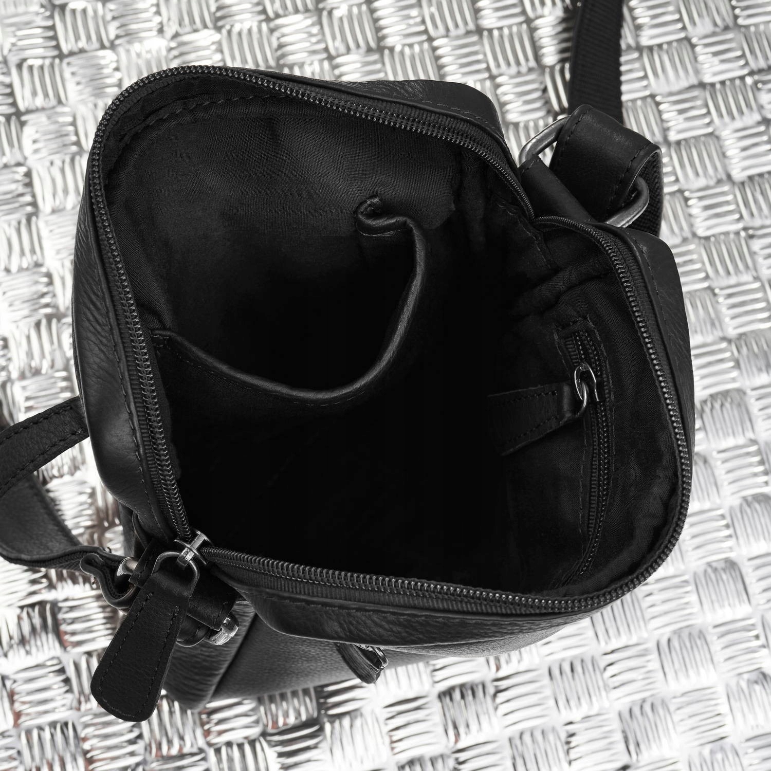 Regulowany pasek na ramię – komfort noszenia na co dzień