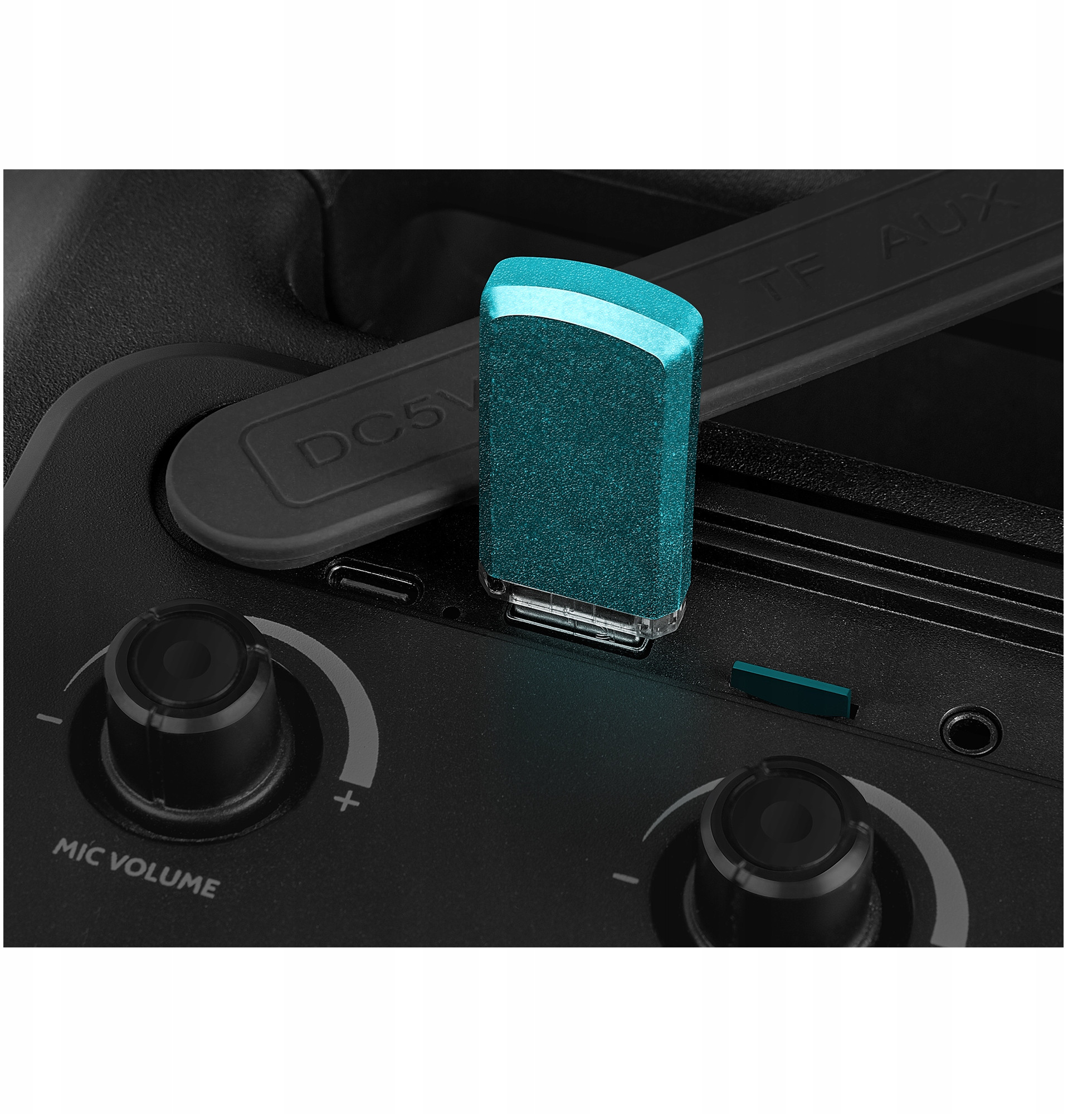 Wbudowany odtwarzacz – Odtwarzanie z USB i kart microSD