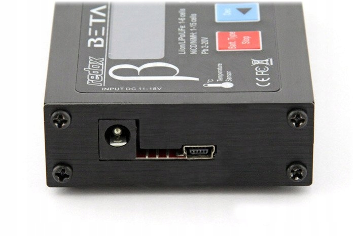 Kompaktowe wymiary i wszechstronne zasilanie 12V lub 230V