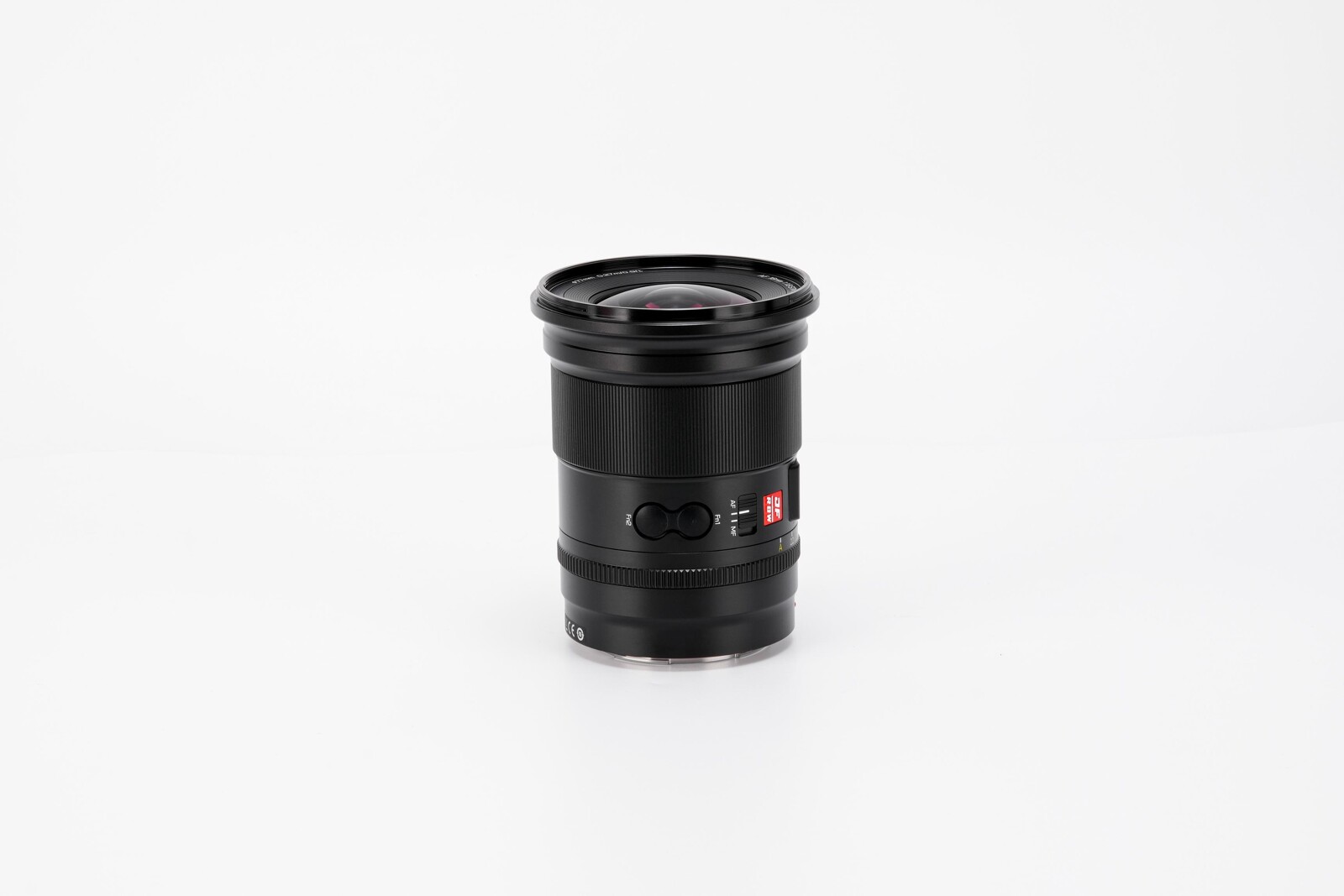 Przysłona f/1.8 – Idealna do fotografii wnętrz i astrofotografii