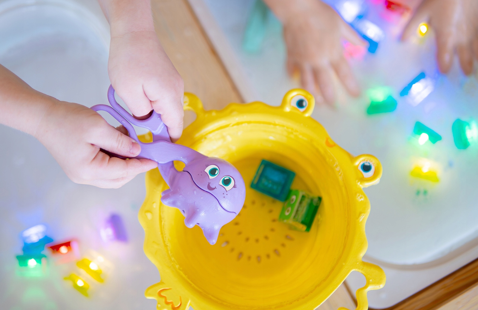 Zabawki do interaktywnej zabawy w wodzie