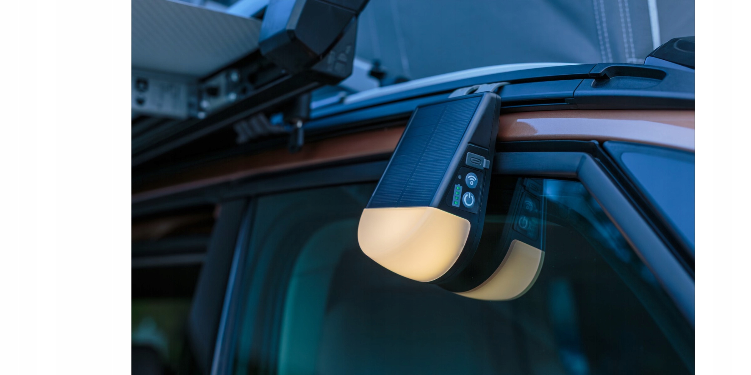 Wbudowany czujnik ruchu z zasięgiem do 3 metrów