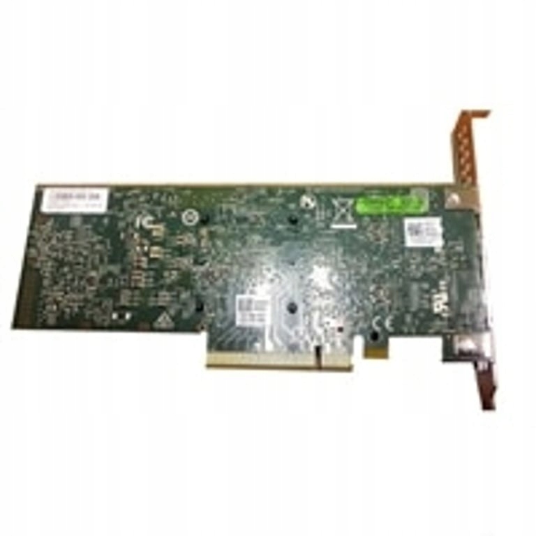 Liczba portów SFP+ – 2x dla lepszej łączności