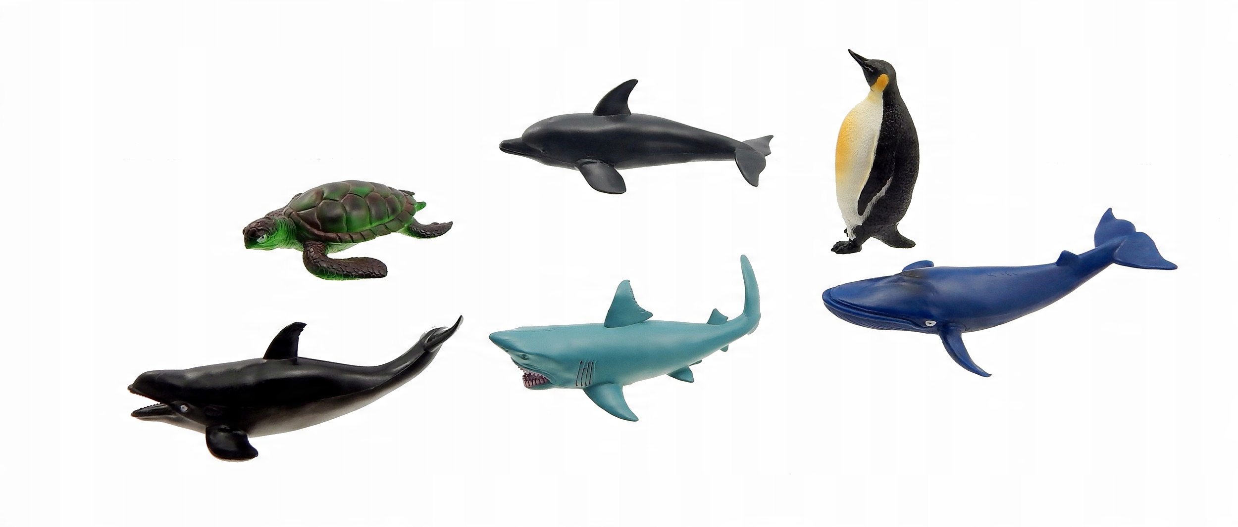 Zawartość zestawu: rekin, żółw, pingwin, wieloryb, orka, delfin