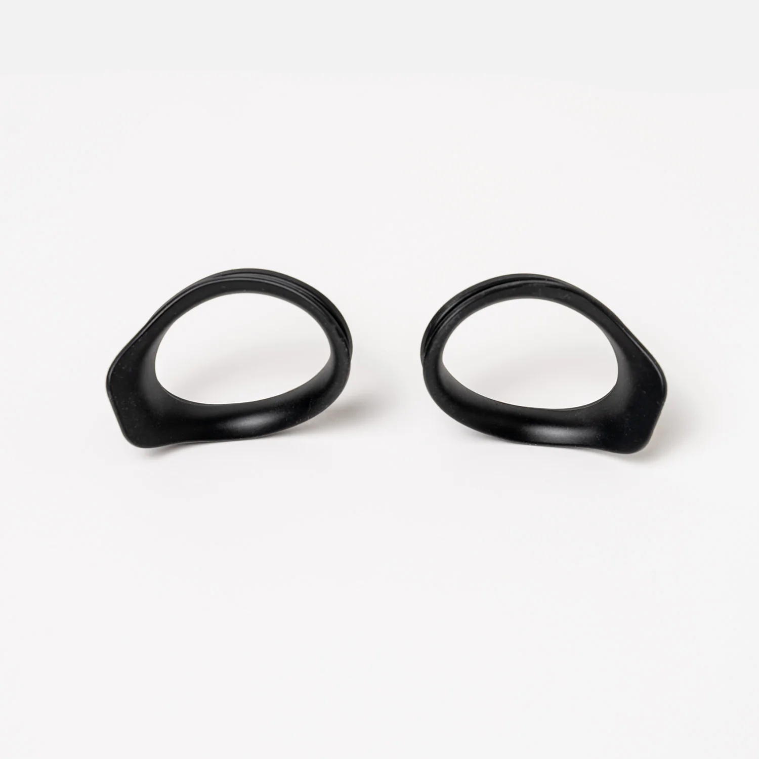 FORM eye seal extended - silikonowa uszczelka do Smart Swim 2, 2szt. (czarne) – Komfort i dopasowanie w pływaniu