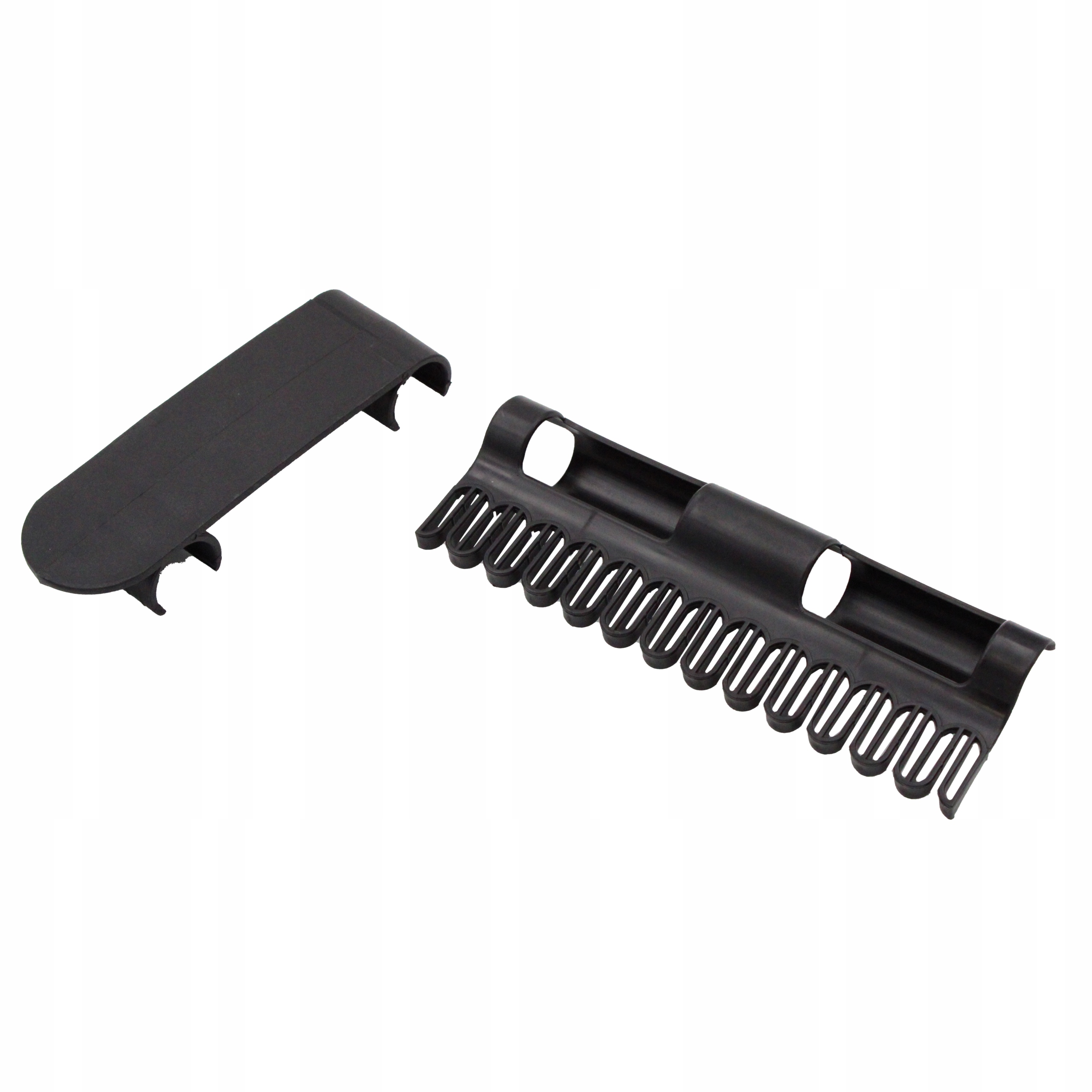 Praktyczne uchwyty na drobną bieliznę