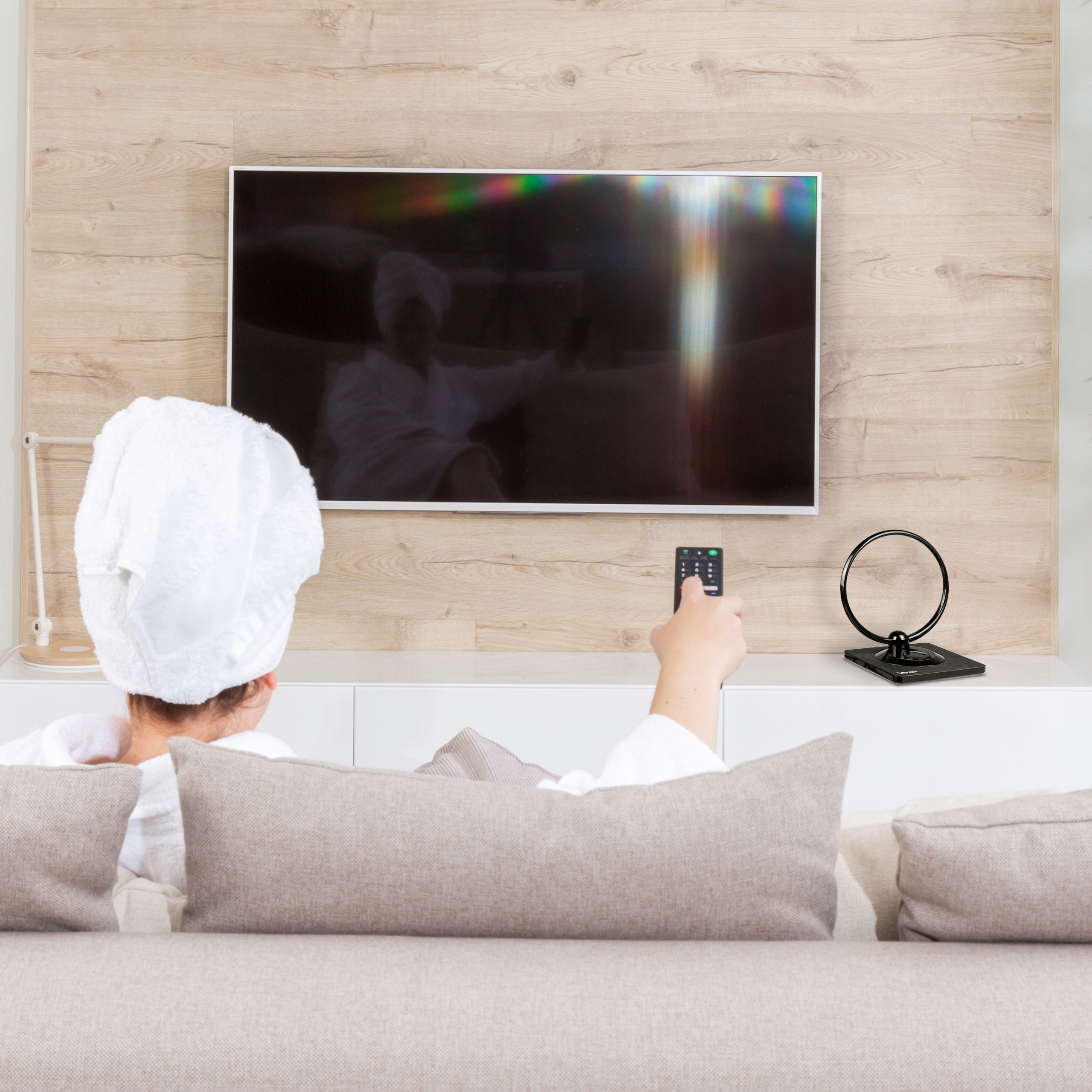 Aktywna antena 4K z regulacją wzmocnienia