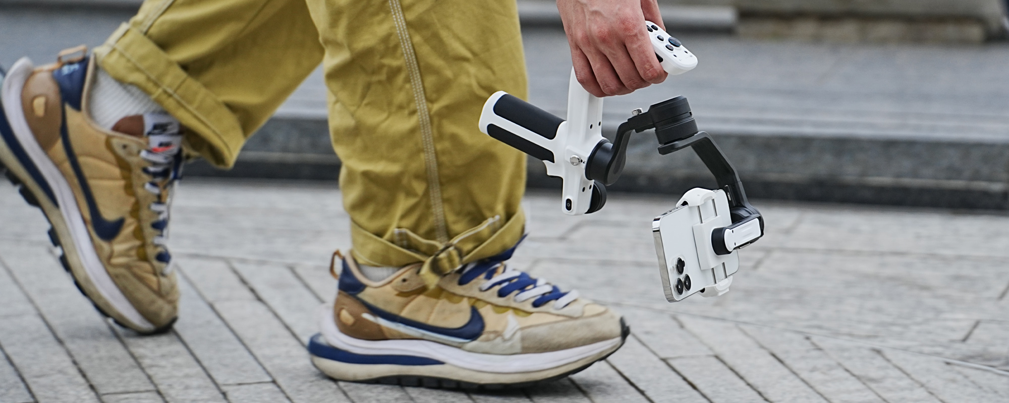 Gimbal ręczny FeiyuTech Scorp mini P do smartfonów - biały