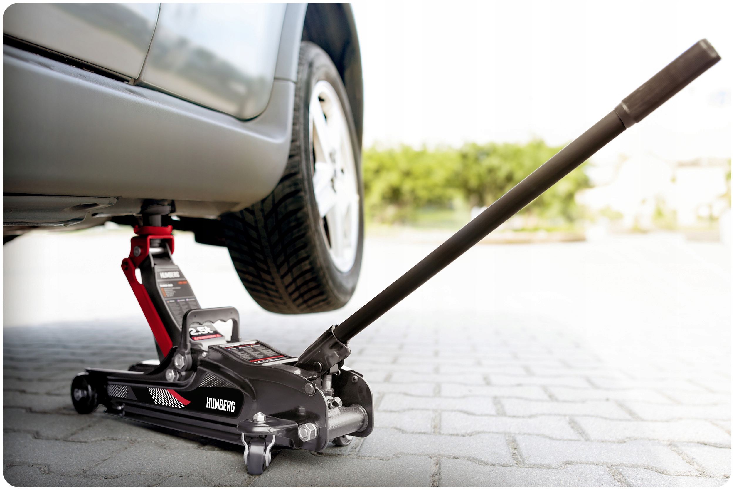 Dodatkowe akcesoria w zestawie – Wymienne nasadki gumowe i głowica