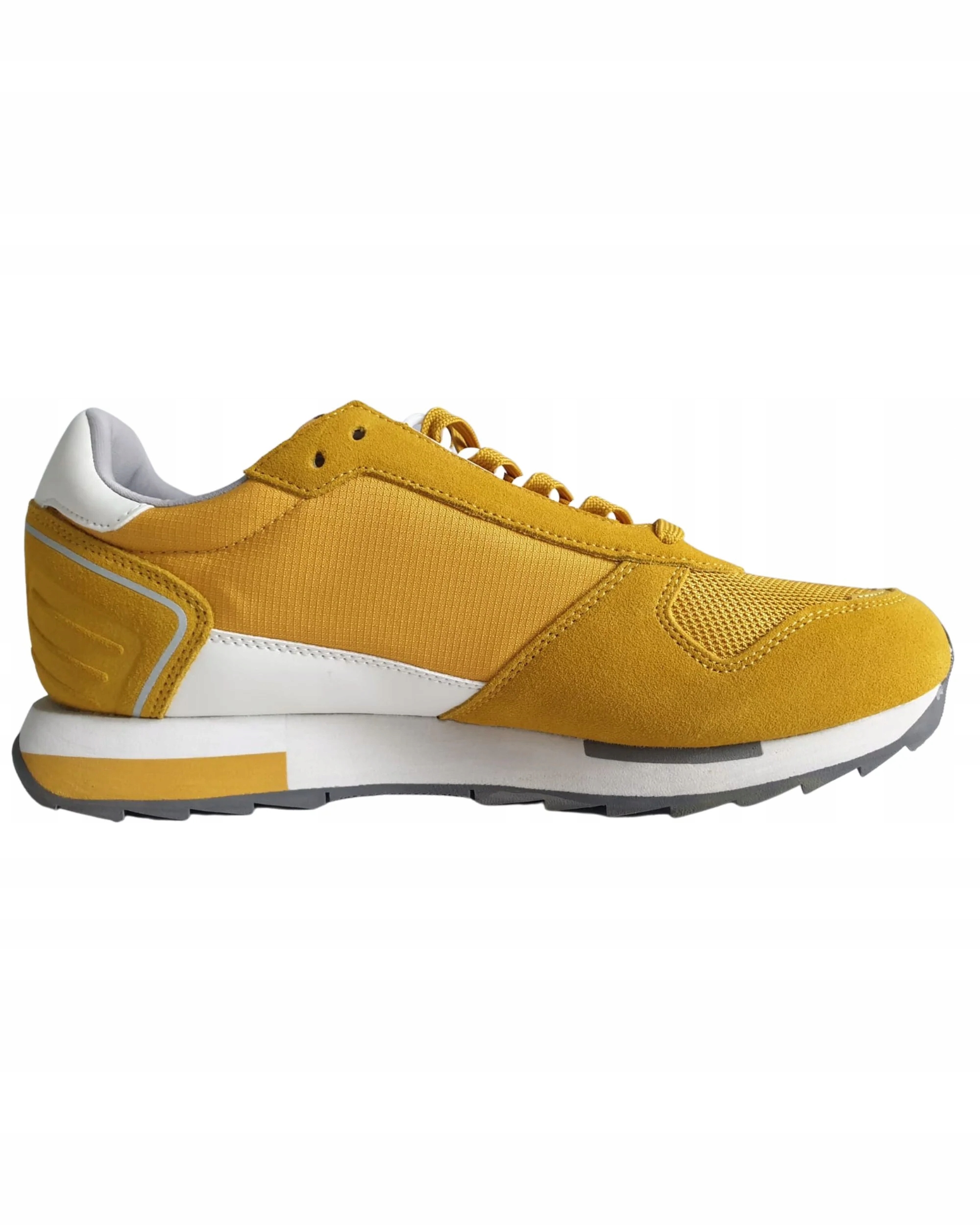 Wysokiej jakości materiały – Skóra naturalna* i zamsz