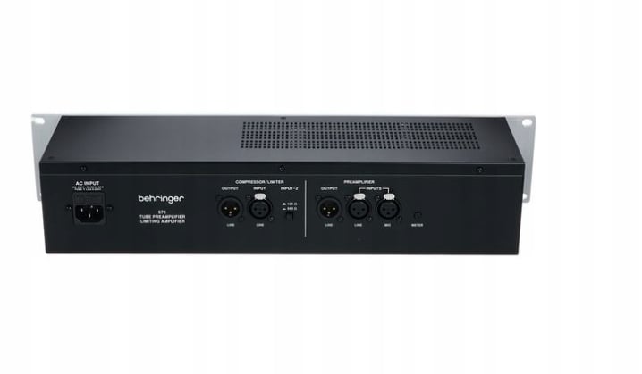Złącza: XLR mic in, XLR line in, Hi-Z input