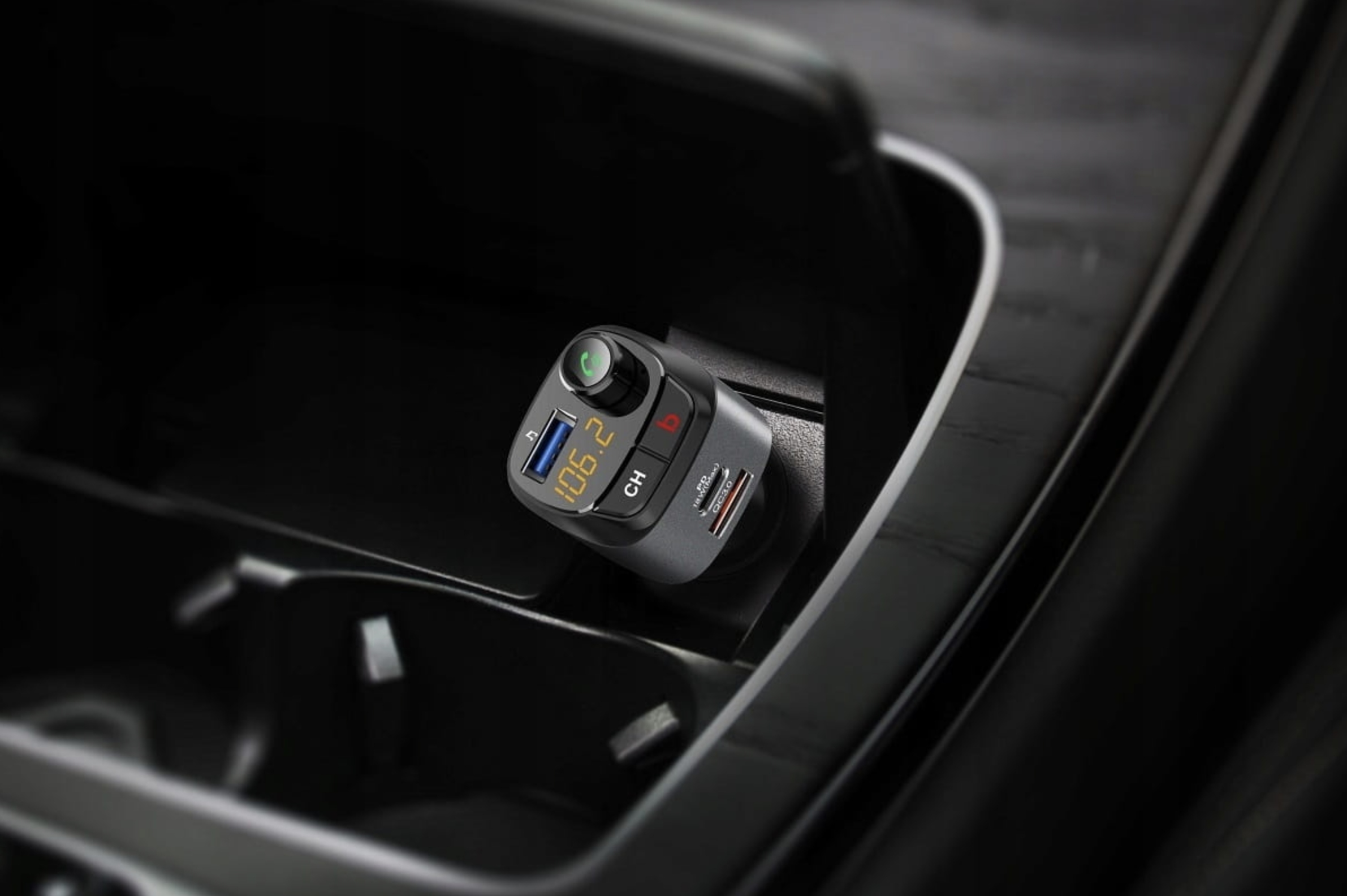 Elegancki i kompaktowy design dopasowany do wnętrza samochodu