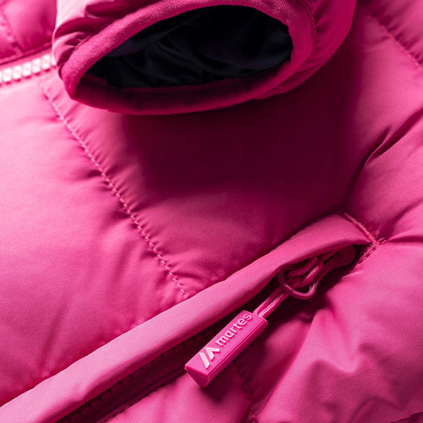 Funkcjonalne kieszenie na suwak – praktyczność w codziennym użytkowaniu