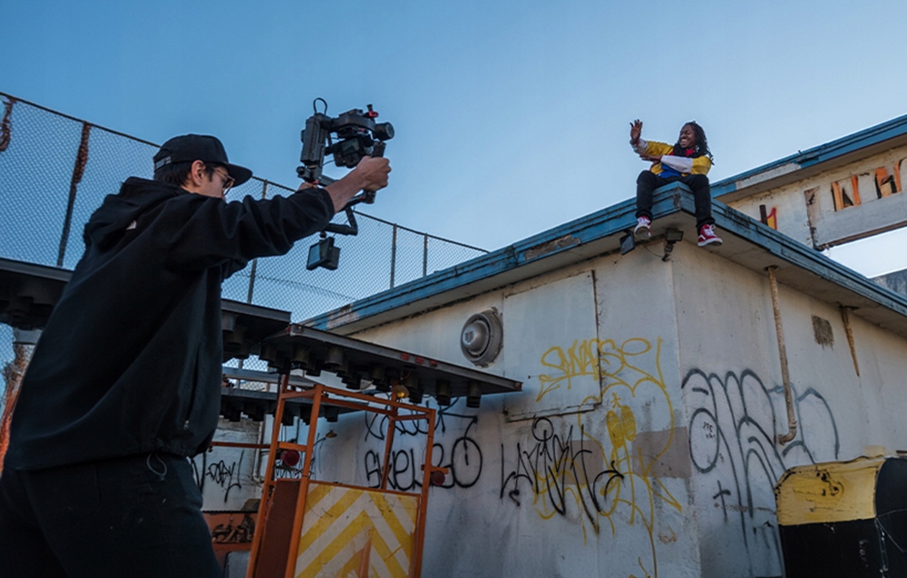 System mikrofonów lavalierowych z technologią 2.4G