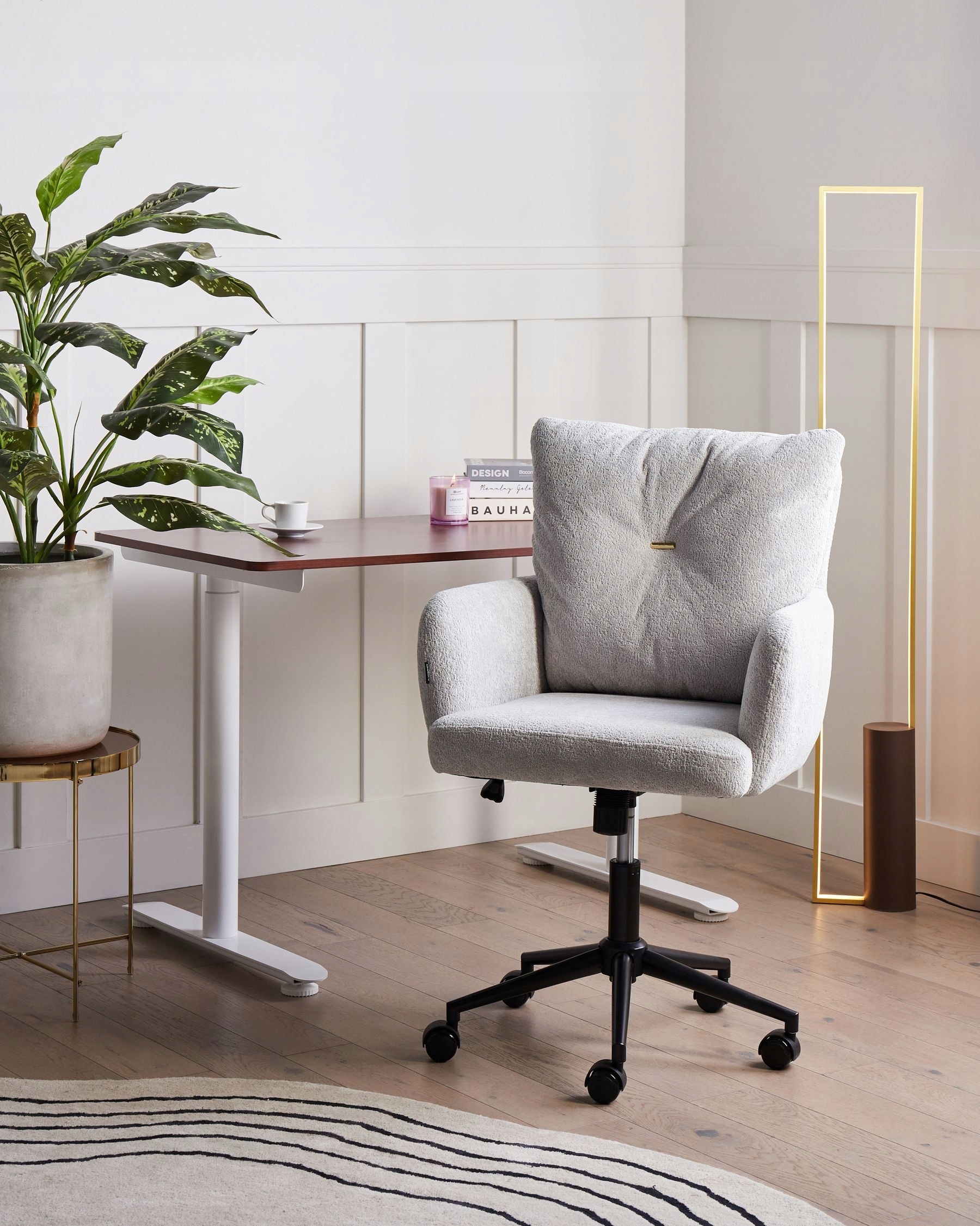 Mechanizm obrotowy i funkcja odchylenia oparcia