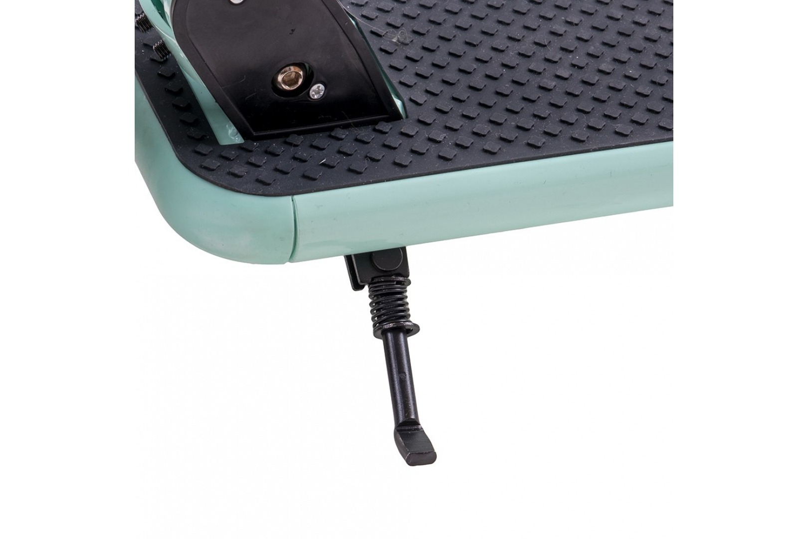 Amortyzowany przedni widelec dla wygody na każdym terenie