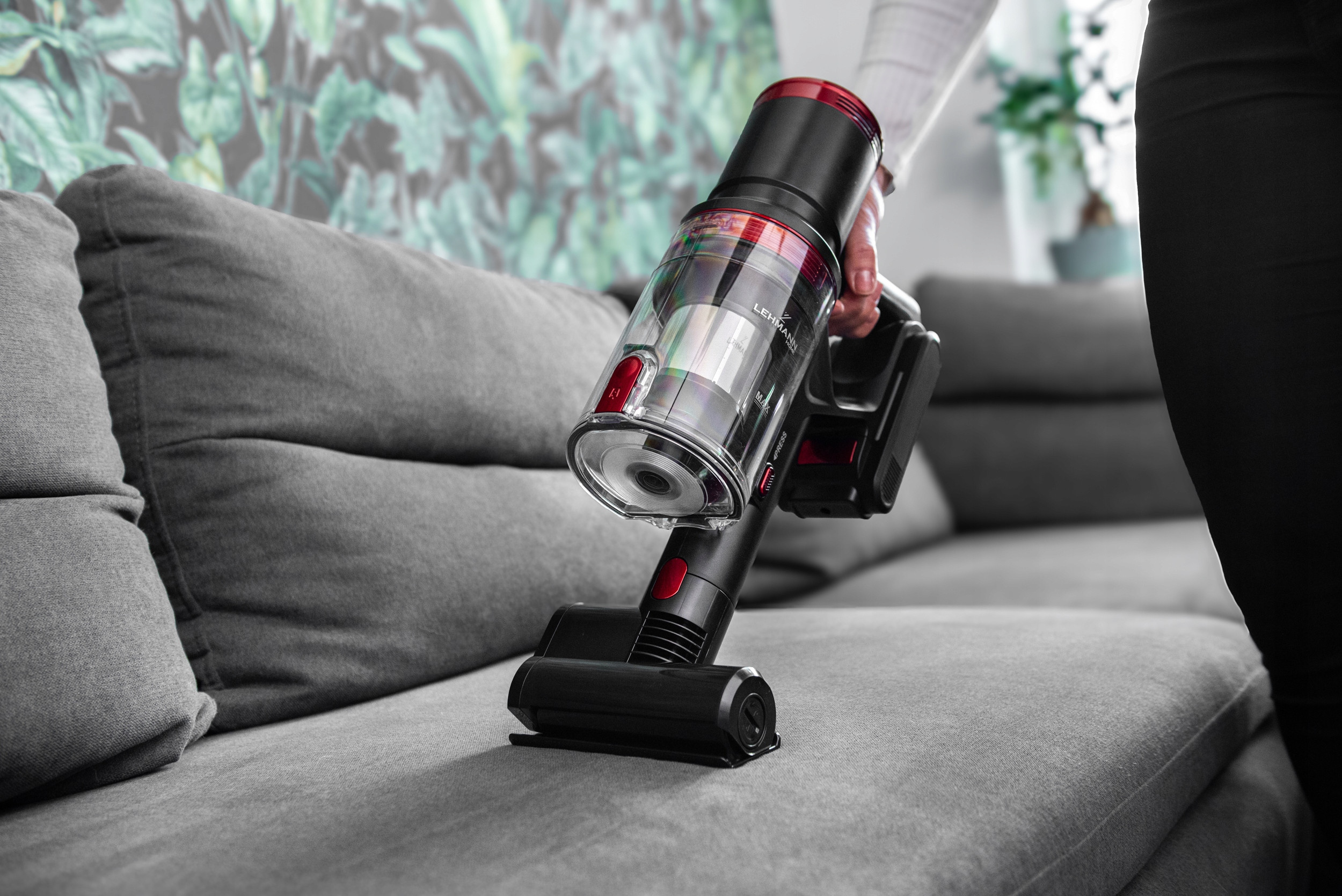 ODKURZACZ PIONOWY BEZPRZEWODOWY RĘCZNY BEZWORKOWY ELEKTROSZCZOTKA LED 450W Napięcie akumulatora 31 V