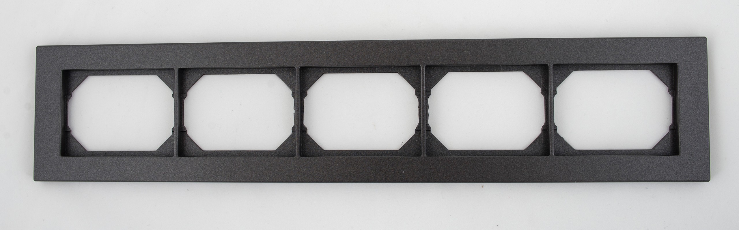 FRAME 5-PART ANT VILMA XP – Elegancka ramka do Twojego wnętrza