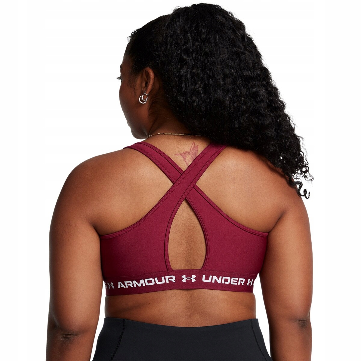 Skrzyżowane ramiączka ułatwiające zakładanie i zdejmowanie