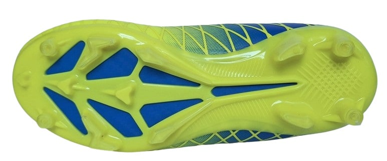 Korki plastikowe – doskonałe na nawierzchnie sztuczne