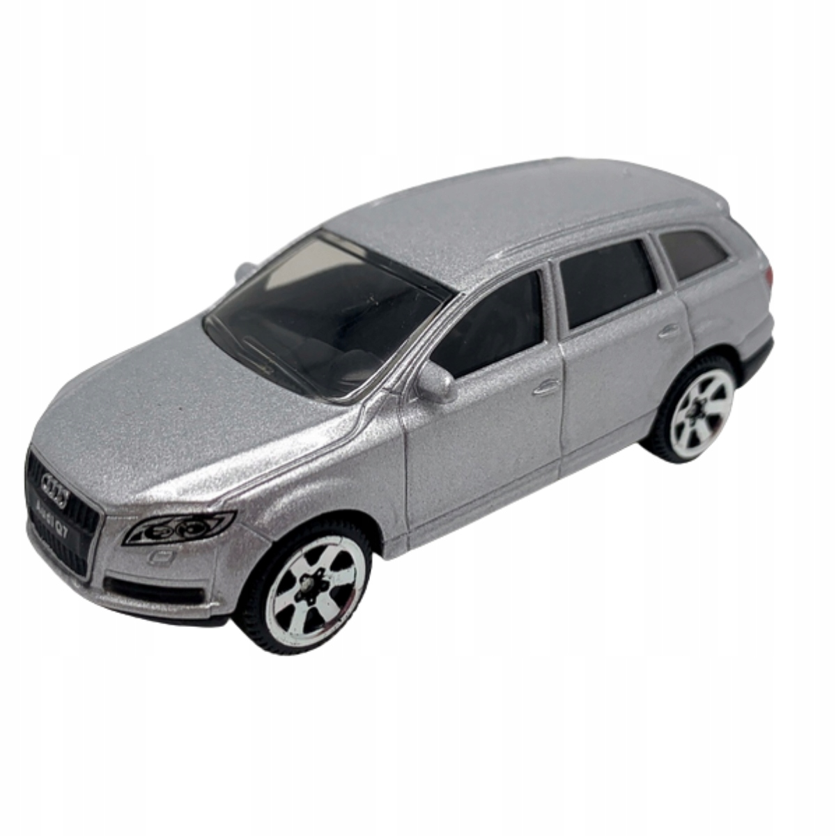 Różnorodność kolorów i modeli w ofercie MSZ