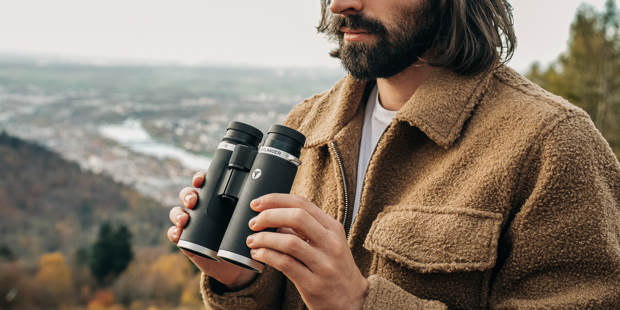 Lornetka Voigtlander Vienna 8x42 APO - Uniwersalne powiększenie 8x