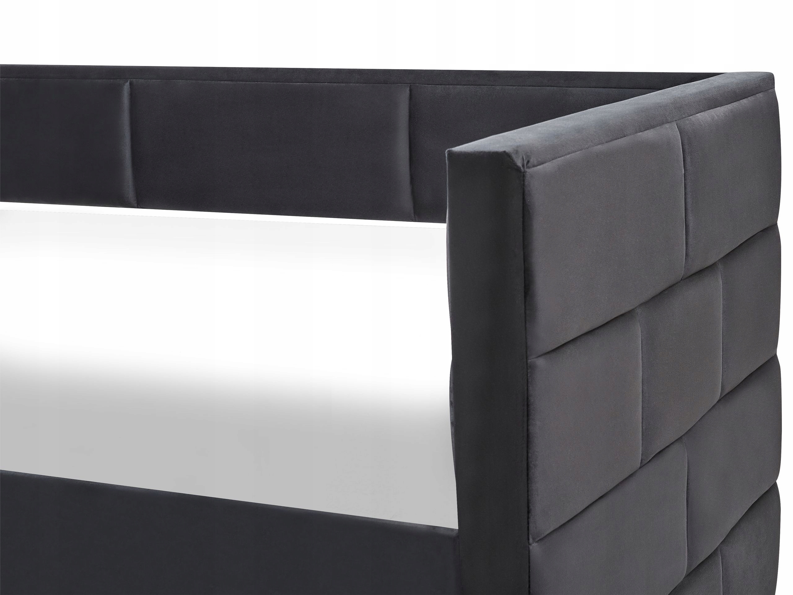 Wysuwany stelaż – Dodatkowe miejsce do spania w każdej chwili