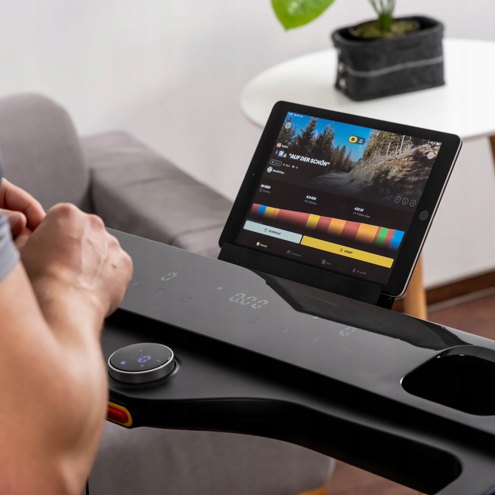 Czytelny wyświetlacz LCD – pełna kontrola nad treningiem