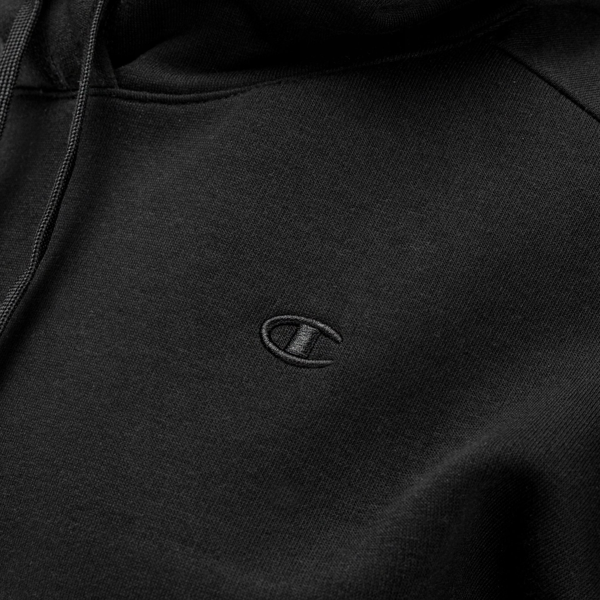 Stylowy kaptur z regulacją