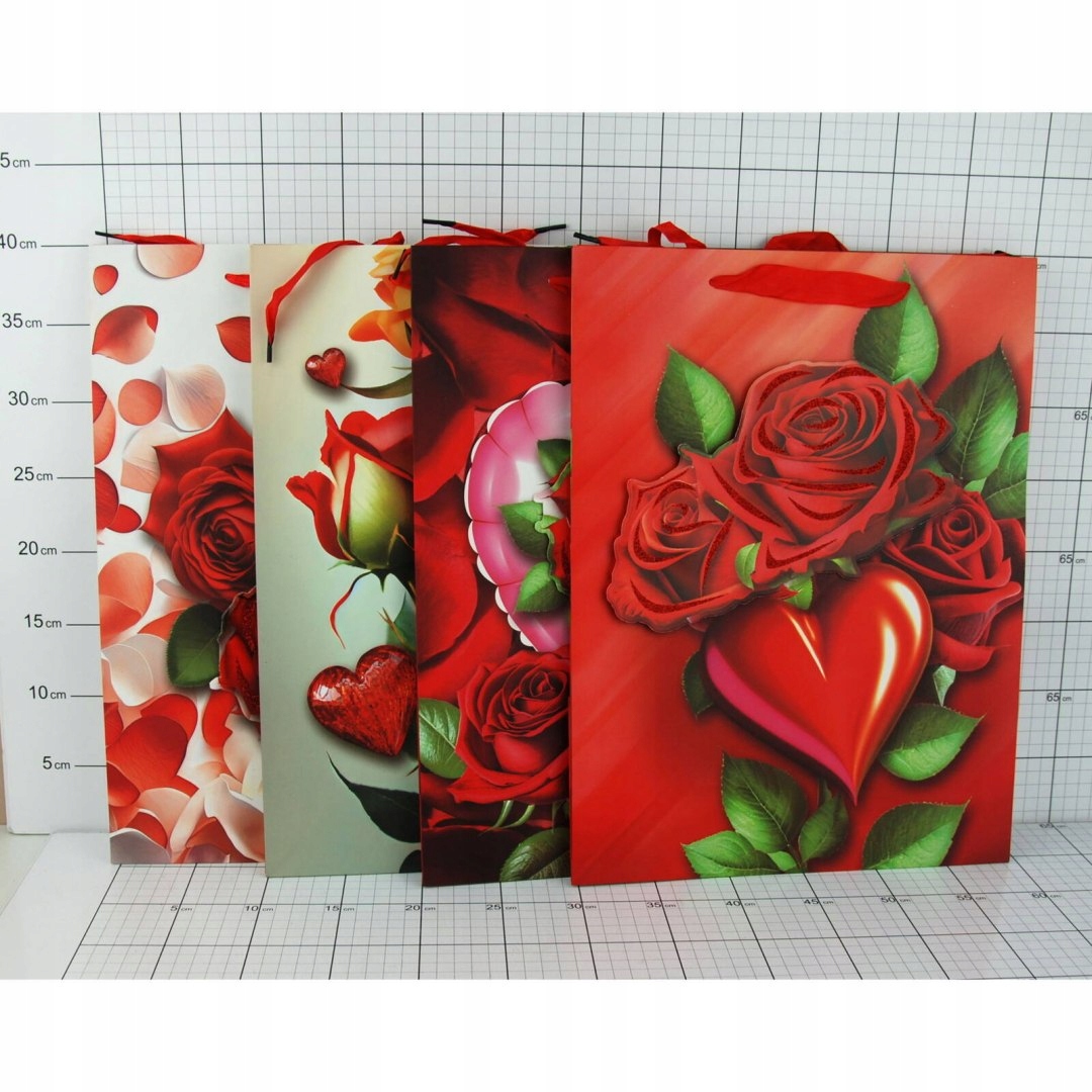 Atrakcyjny design i kolorystyka torby