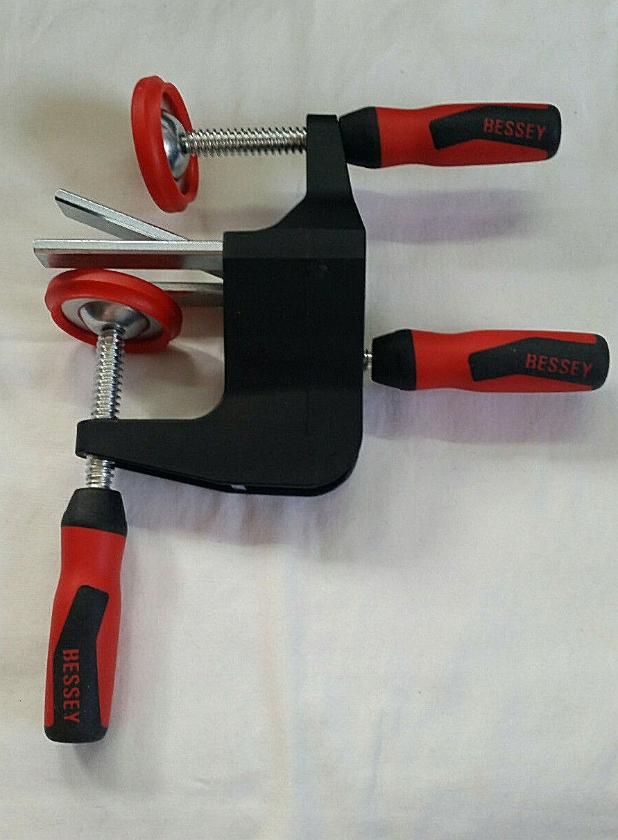 Zakres regulacji napięcia do 35 mm