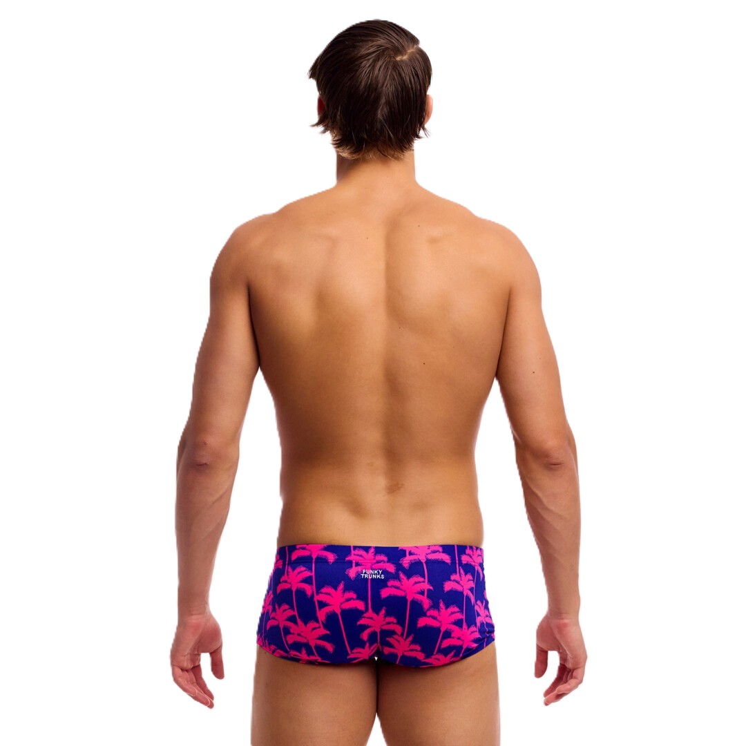 Najpopularniejszy krój spodenek do pływania – Funky Trunks