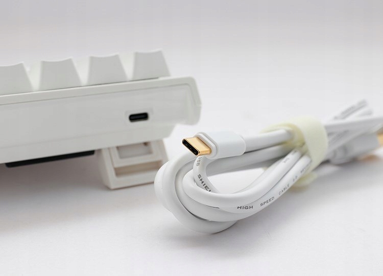 Odłączany przewód USB Type-C – Wygoda i mobilność