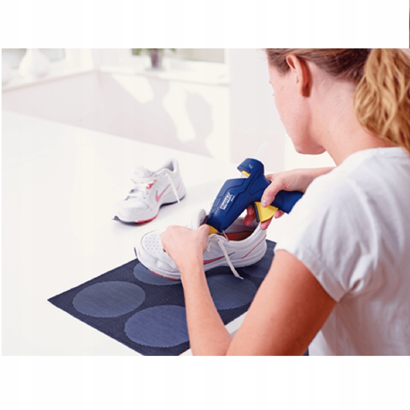 Zestaw z 24 sztyftami kleju specjalistycznego