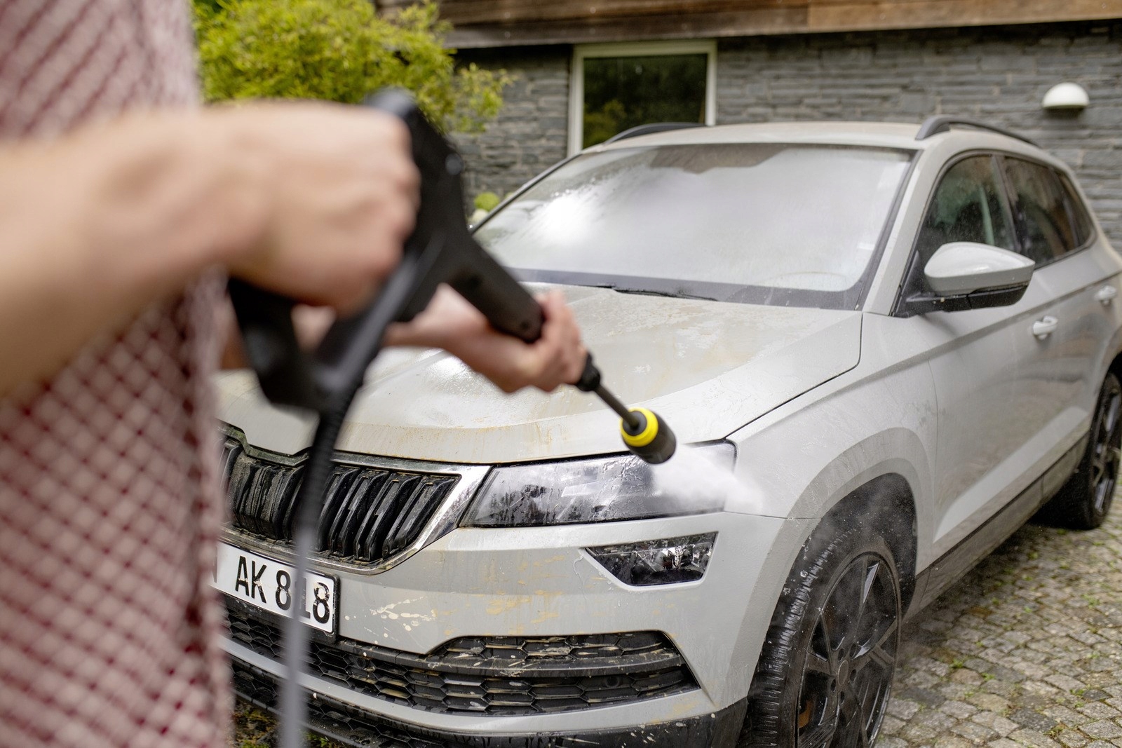 Maksymalna temperatura wody – do 60 °C dla trudnych zabrudzeń