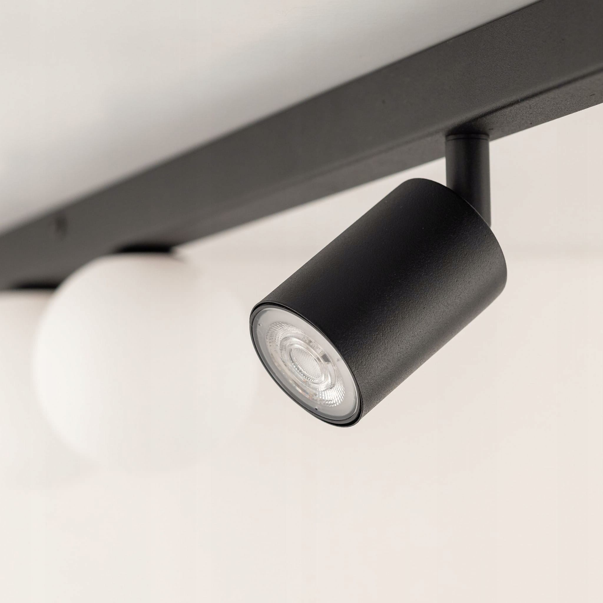 Oryginalny produkt od TK Lighting – Jakość premium