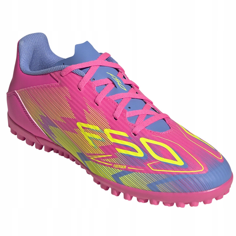 Buty adidas F50 Club TF 7208 – Idealne do gry w piłkę nożną