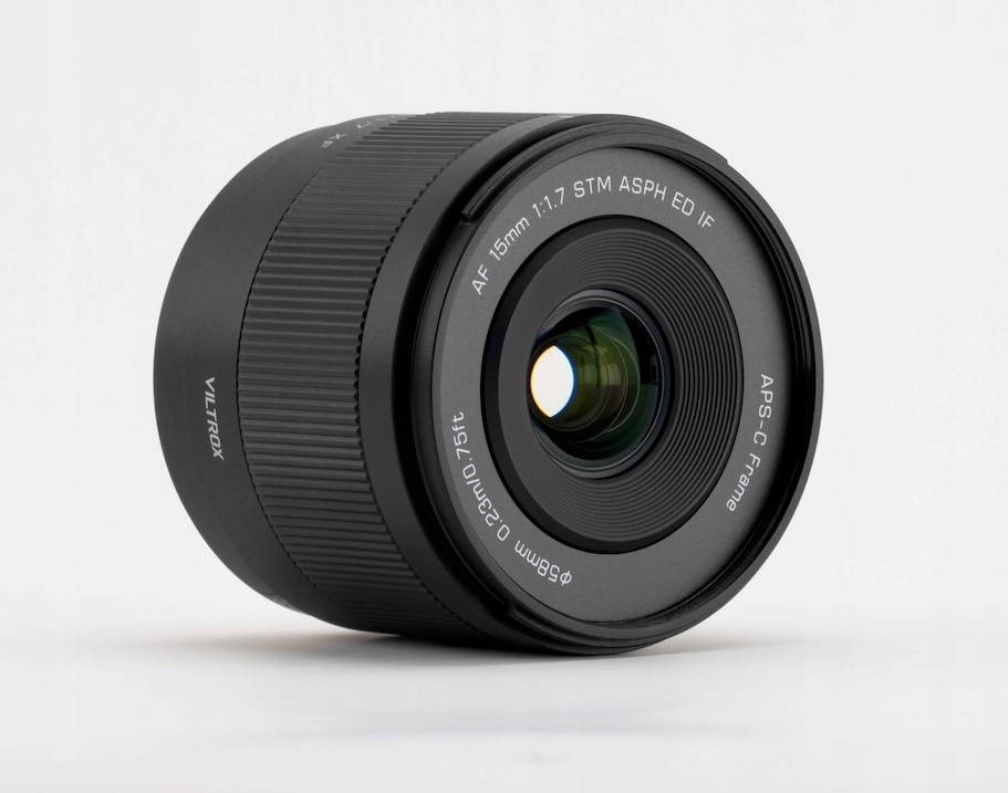 Kompaktowa konstrukcja i mobilność obiektywu