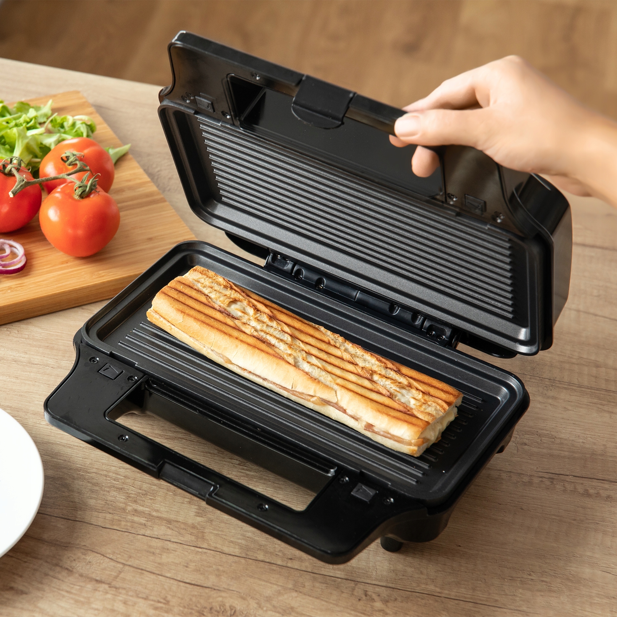 Bezpieczeństwo Użytkowania – Termoizolowana Obudowa i Nienagrzewające się Uchwyty