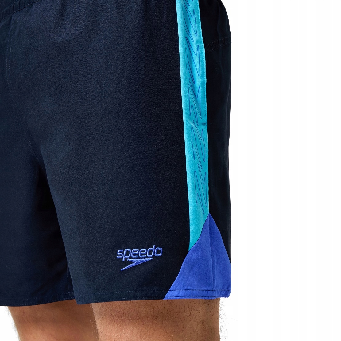 Nowoczesny design i klasyczny sportowy styl
