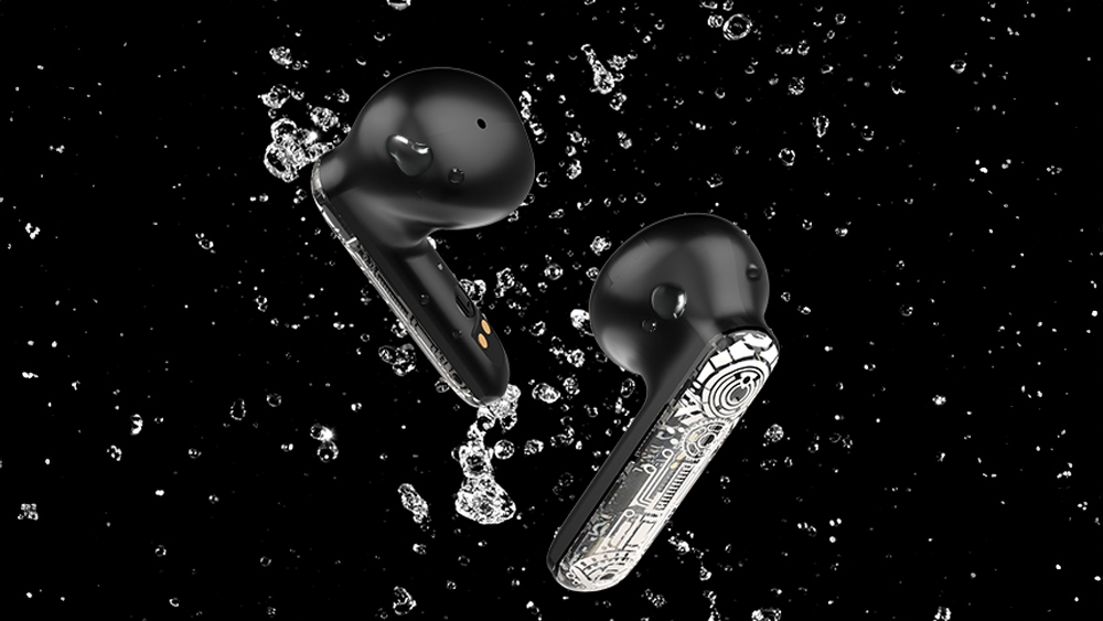 Cztery mikrofony z redukcją szumów otoczenia