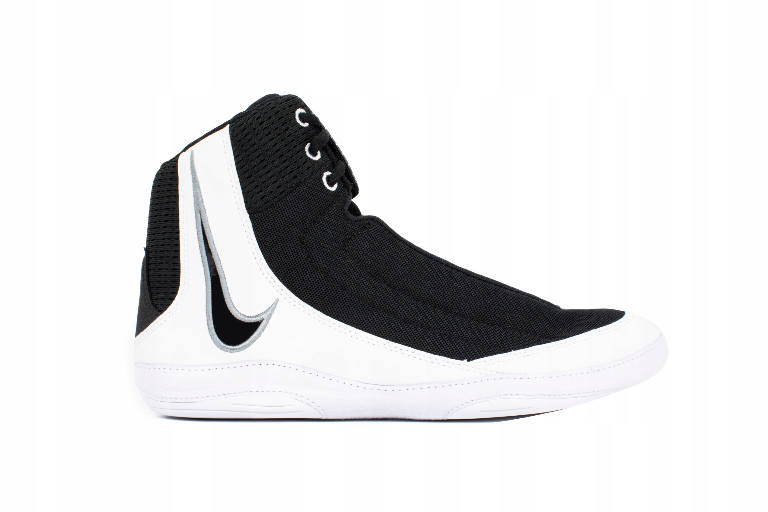 Oddychająca cholewka z siateczki – Lekkość i wentylacja